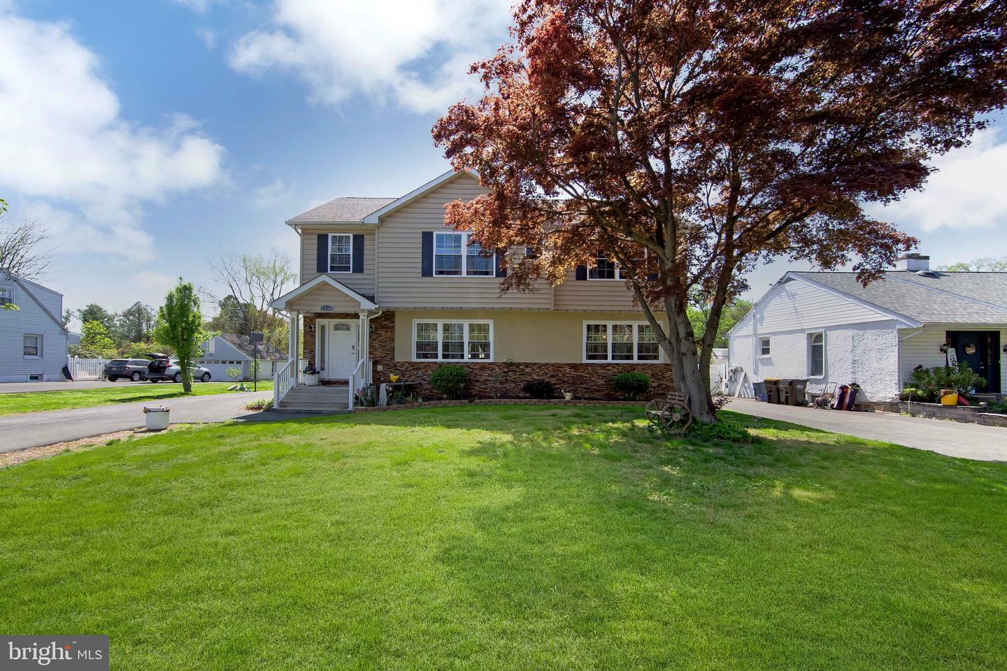 1334 Cornwells Avenue  Bensalem PA 19020 photo