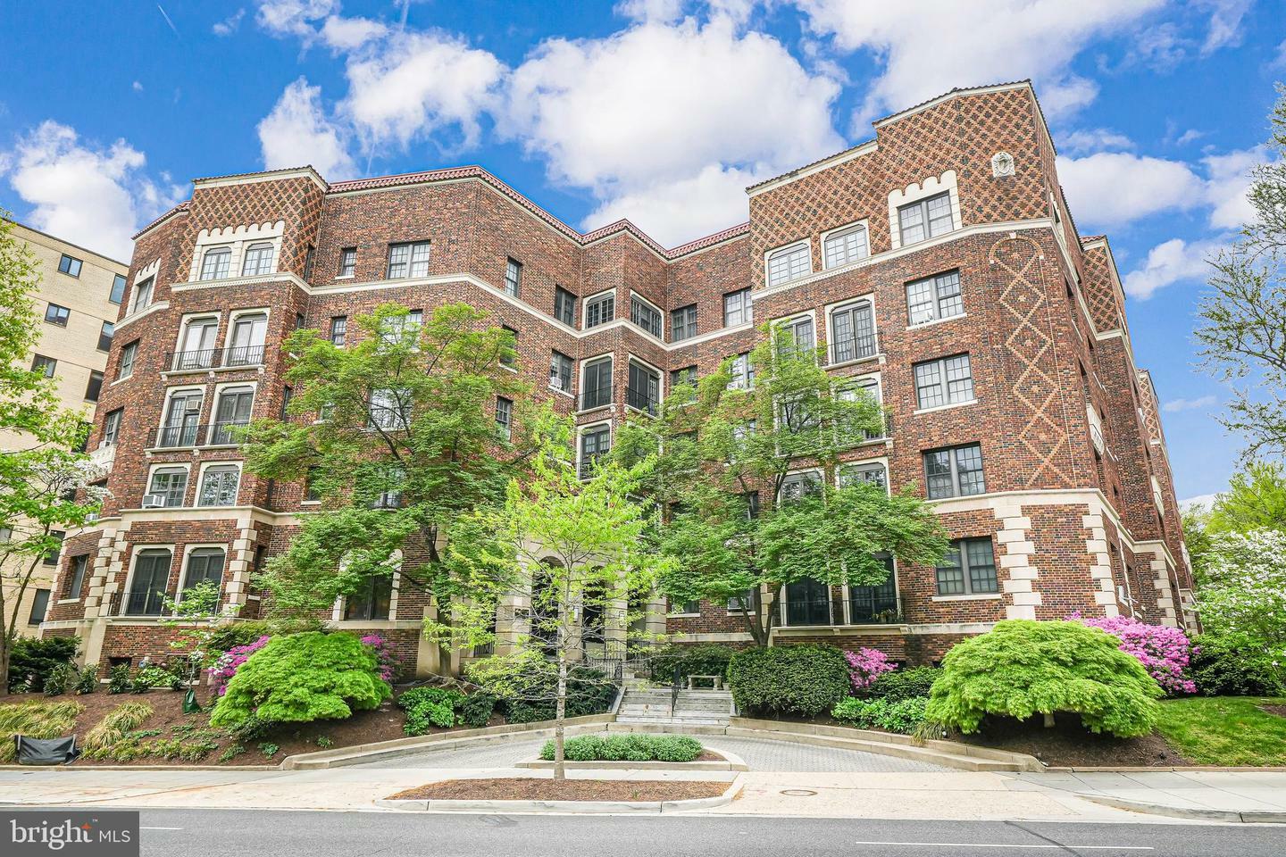 Property Photo: 4514 Connecticut Avenue NW 202 DC 20008