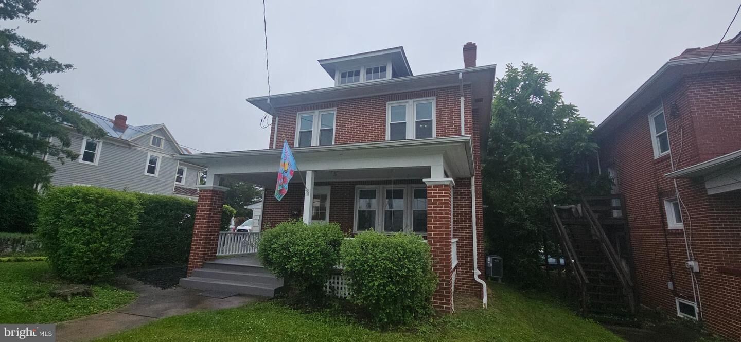 Property Photo: 811 Berryville Avenue VA 22601