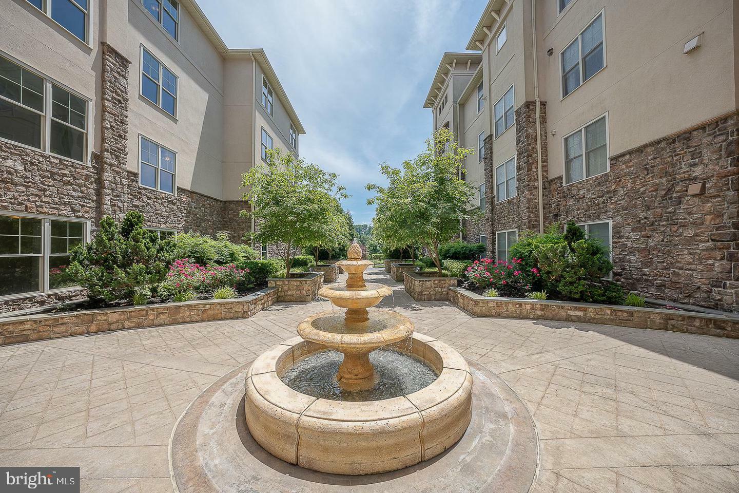Property Photo: 133 Cornerstone Drive 133 PA 19073