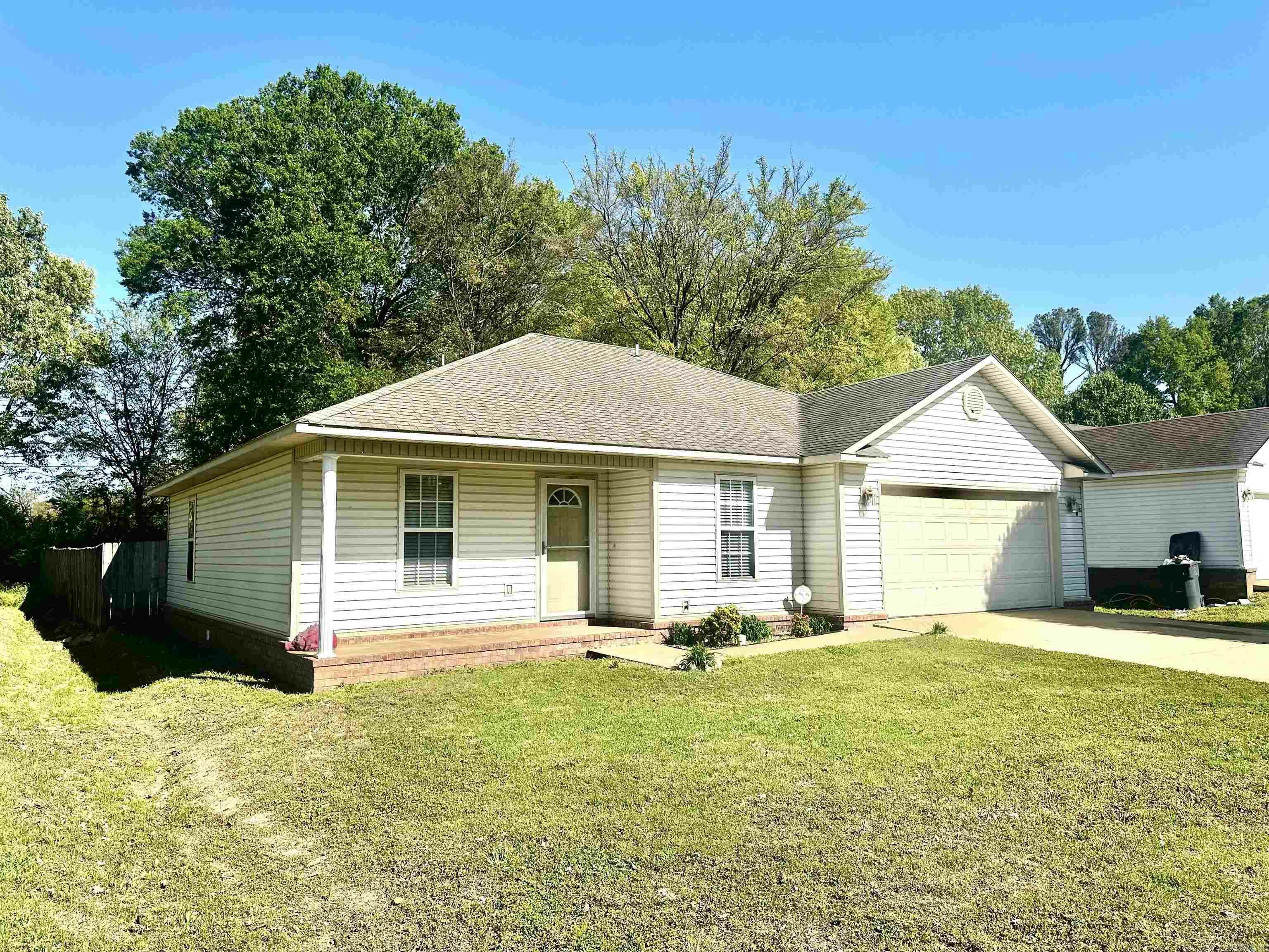 Property Photo: 208 Holmes Road AR 72401