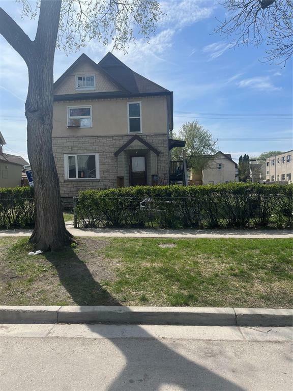 Property Photo: 598 Spence Street MB R3B 2S1