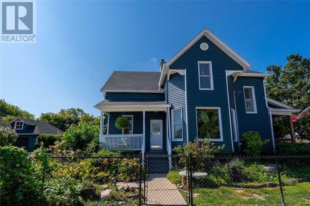 Property Photo: 224 Vidal Street South ON N7T 2T7