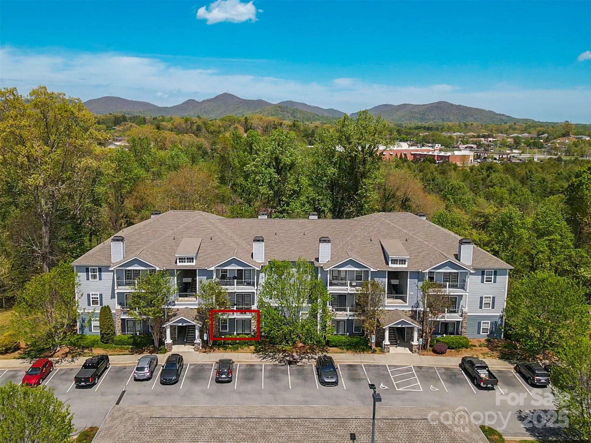 Property Photo: 400 Vista Lake Drive 103 NC 28715