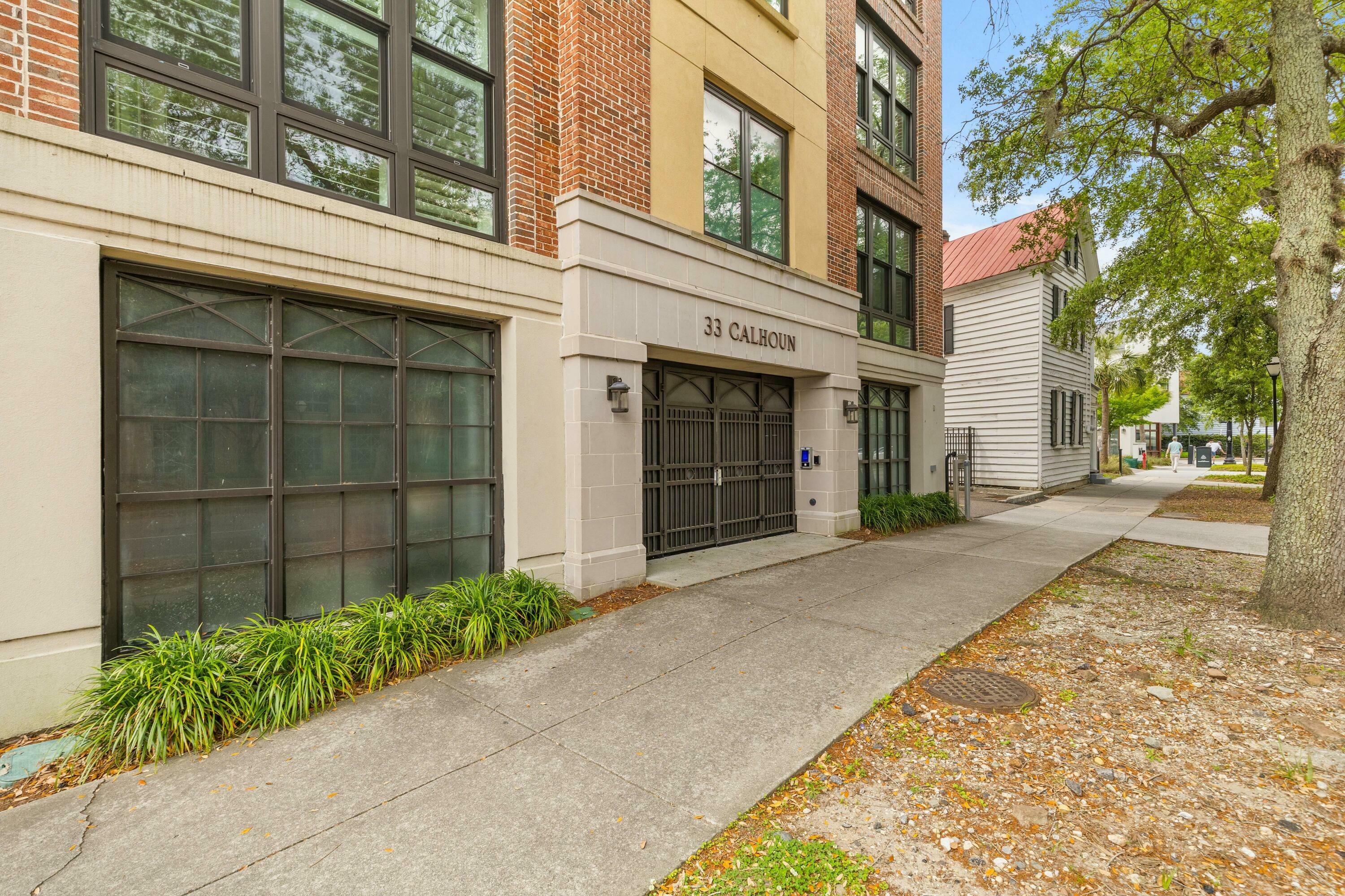 33 Calhoun Street # 123  Charleston SC 29401 photo