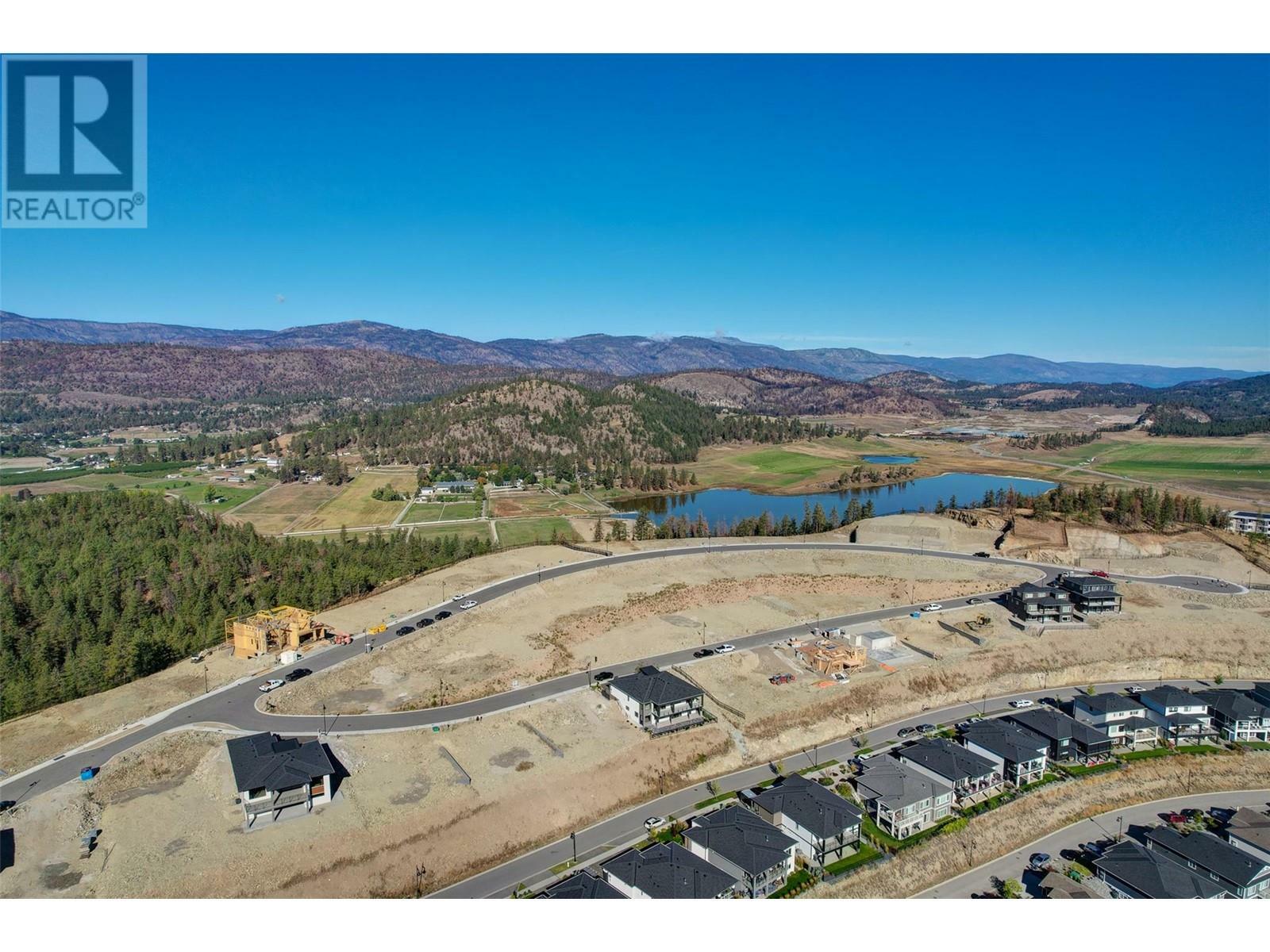 Photo de la propriété:  679 Kingswood Terrace  BC V1V 0J2 