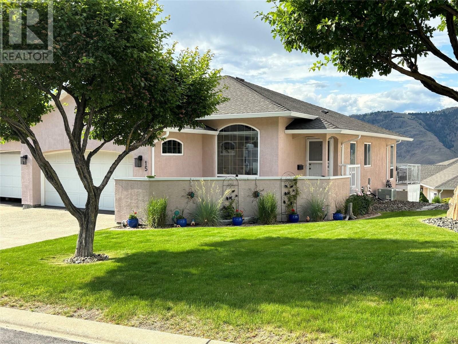 Photo de la propriété: 2630 Nechako Drive 15 BC V2E 2C9
