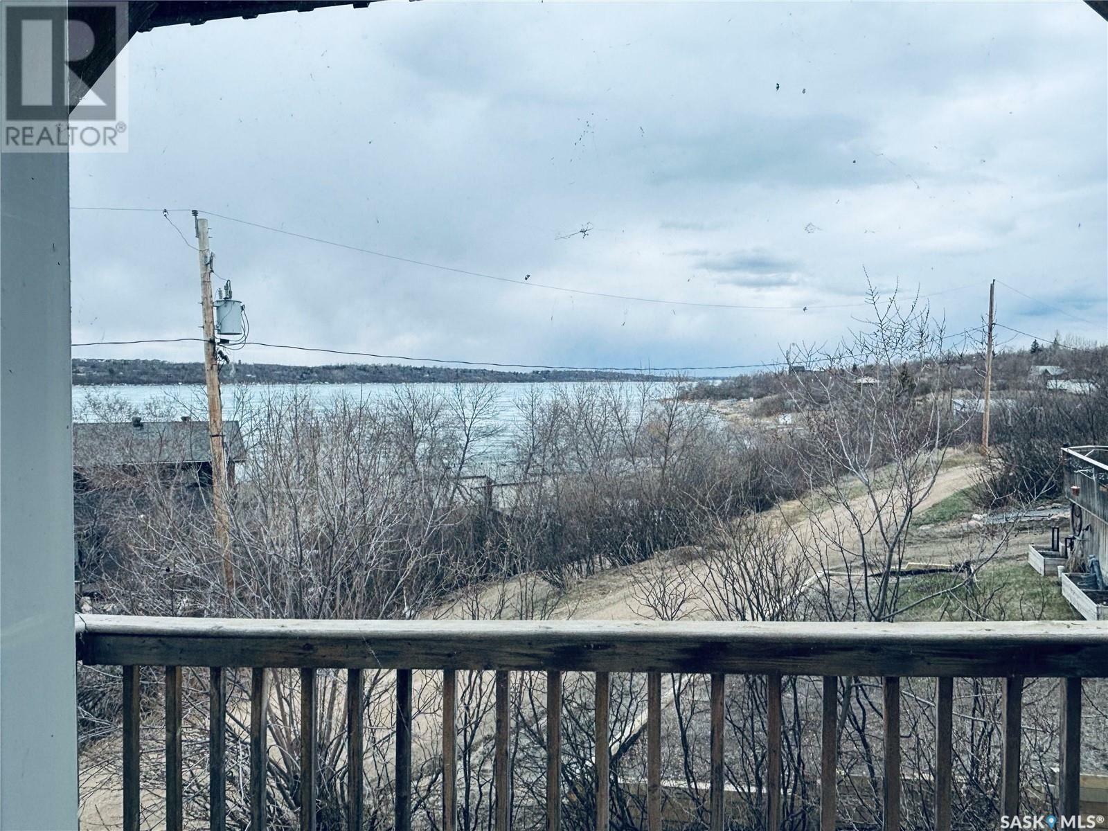 Property Photo: 502 Lakeview Crescent SK S0G 4L0