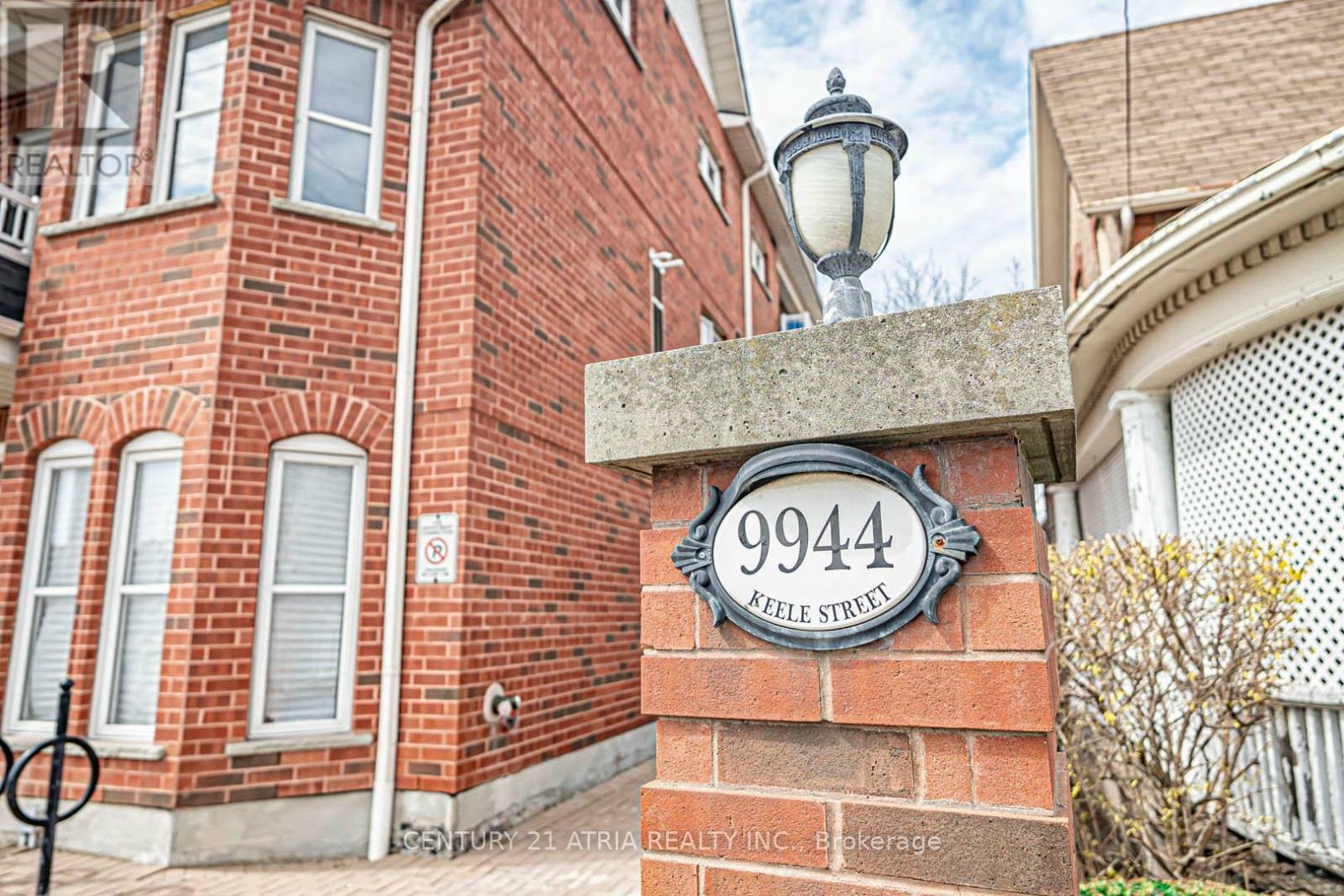 Property Photo: 9944 Keele Street 304 ON L6A 3Y4