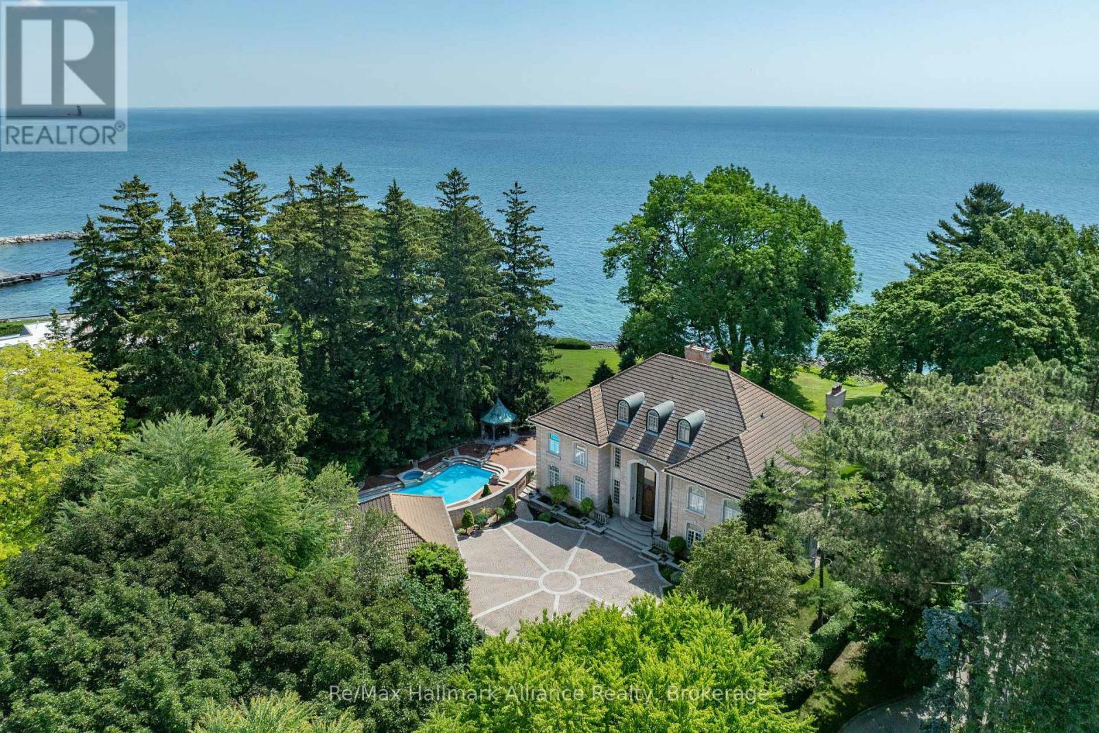 Property Photo: 49 Cox Drive ON L6J 4P8