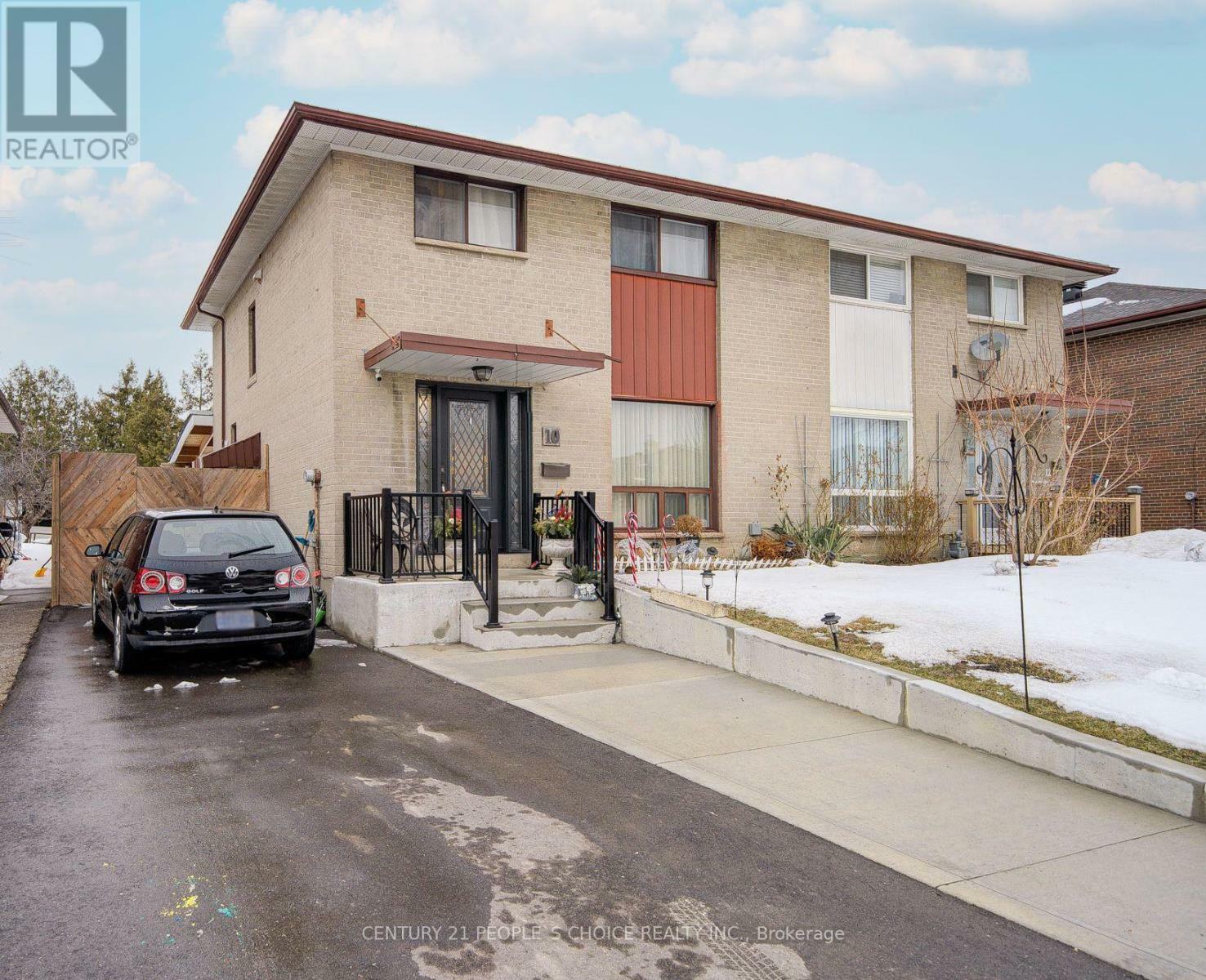 Property Photo: 10 Lakeland Drive ON M9V 1M9