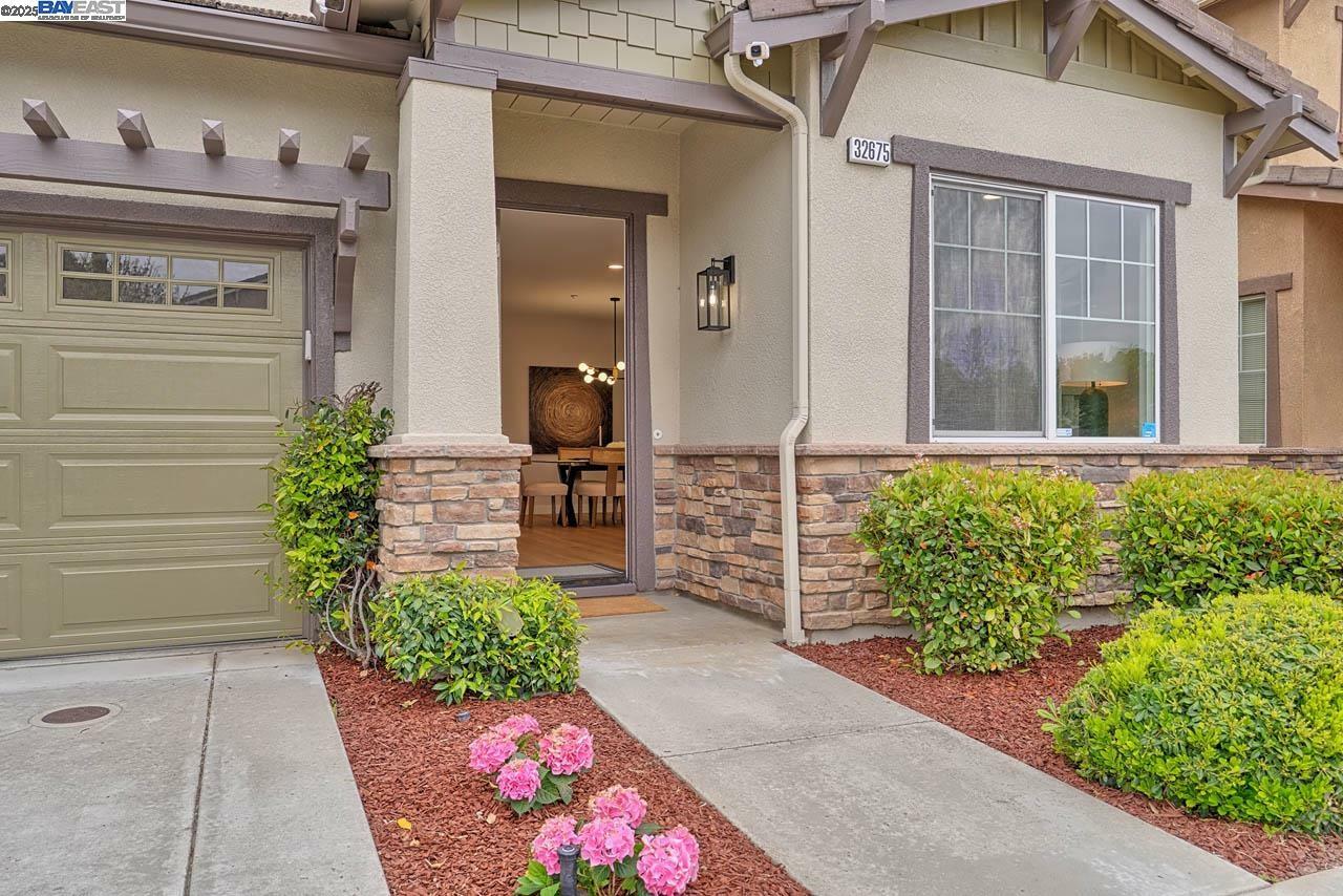 Property Photo: 32675 Kenita Way CA 94587