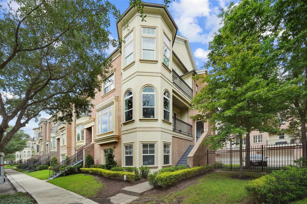 22 History Row  The Woodlands TX 77380 photo