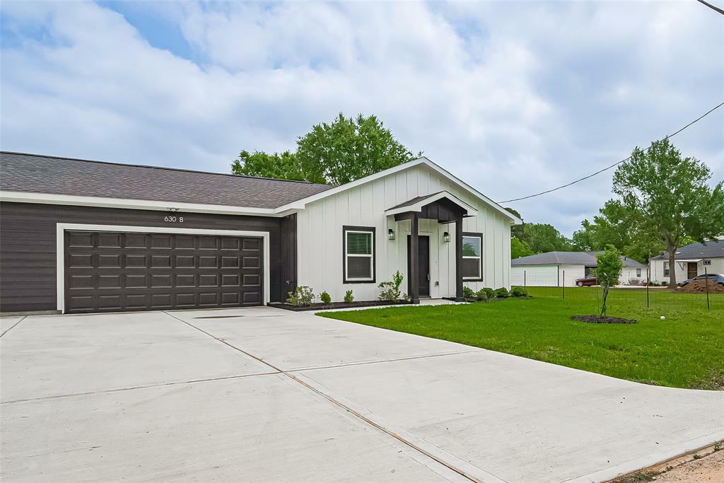 Property Photo: 632 Silliman TX 77474