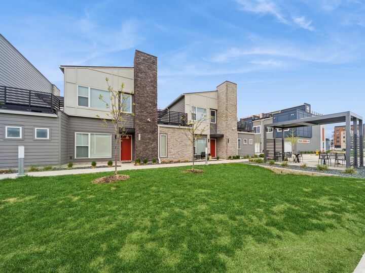 455 SW 12th Street  Des Moines IA 50309 photo