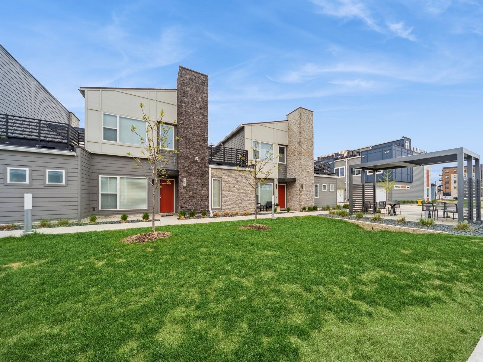 Property Photo: 455 SW 12th Street IA 50309