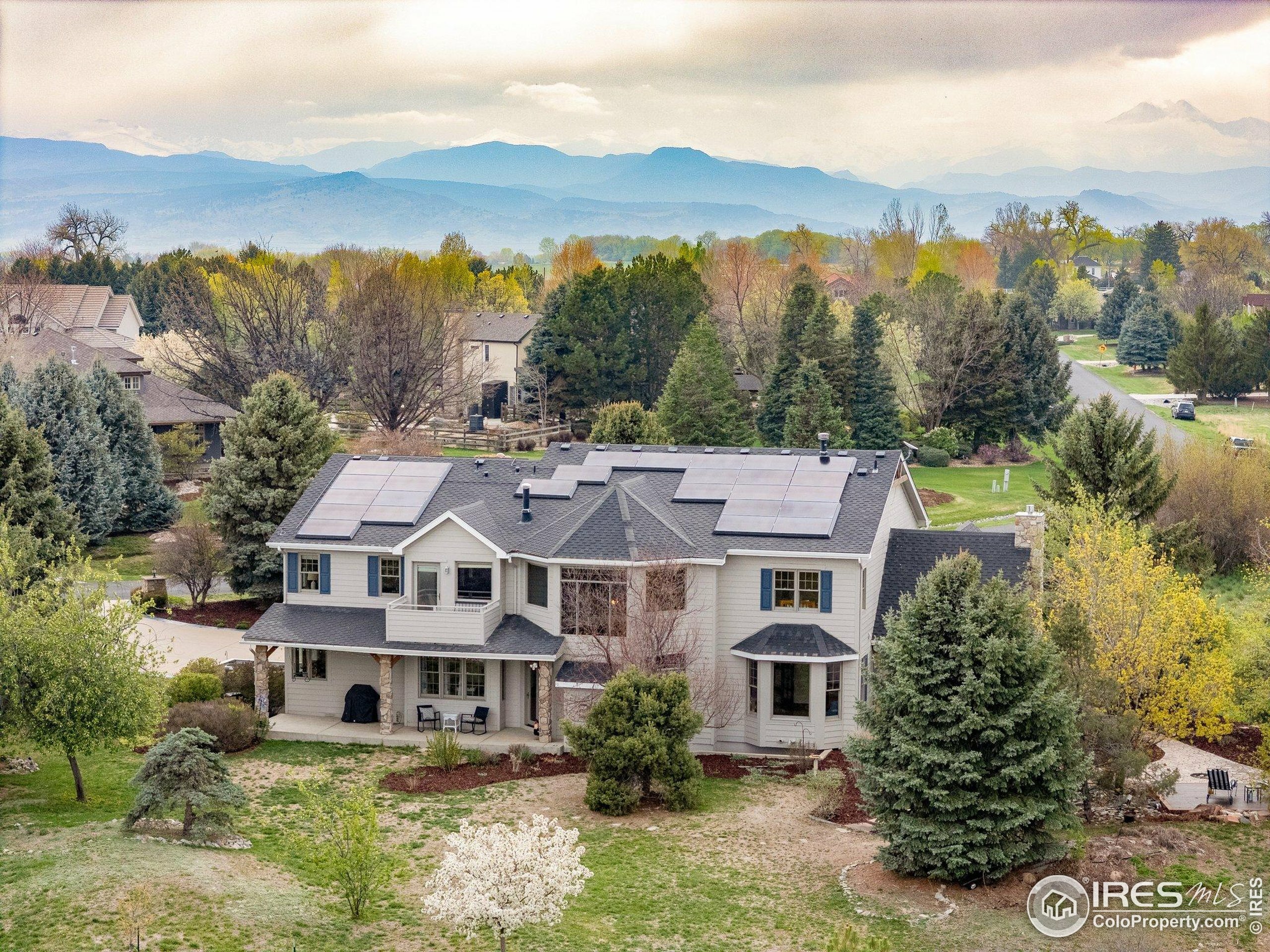 Property Photo: 8924 Prairie Knoll Dr CO 80503