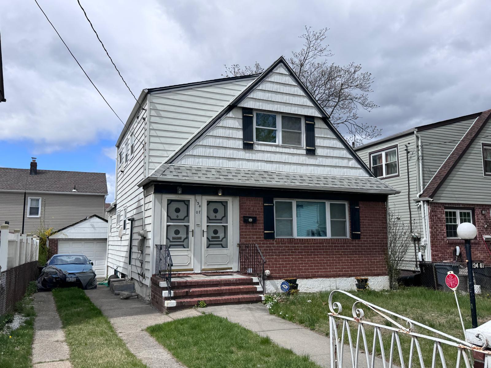 13407 109th Avenue  South Ozone Park NY 11420 photo