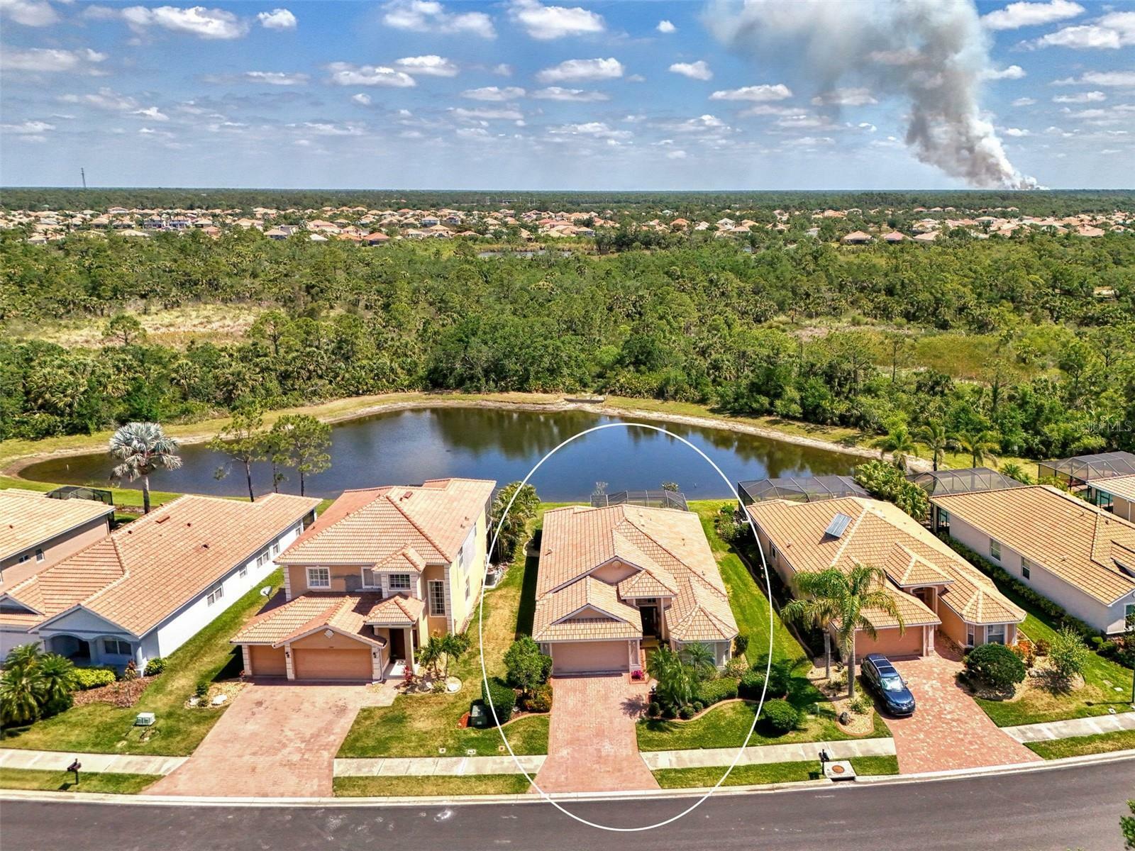 Property Photo: 11437 Dancing River Drive FL 34292