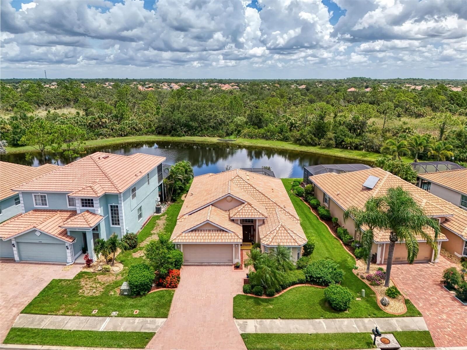 Property Photo: 11437 Dancing River Drive FL 34292