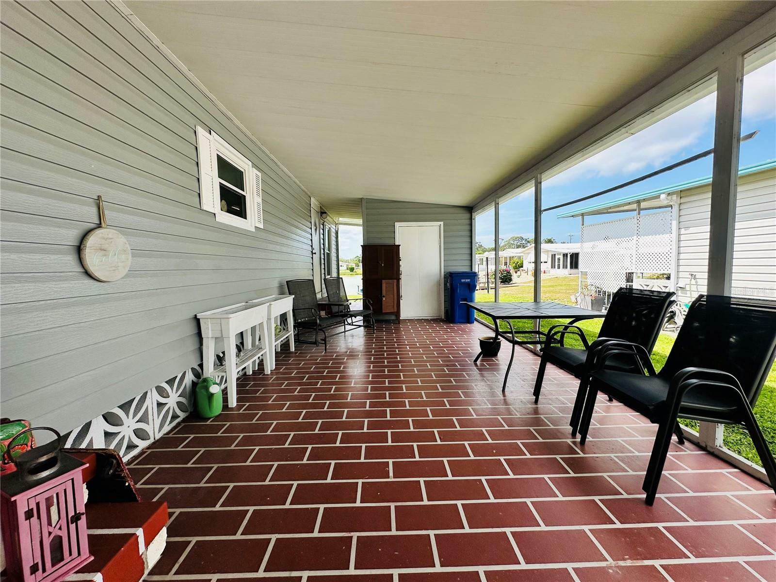 Property Photo: 808 53rd Avenue E 142K FL 34203