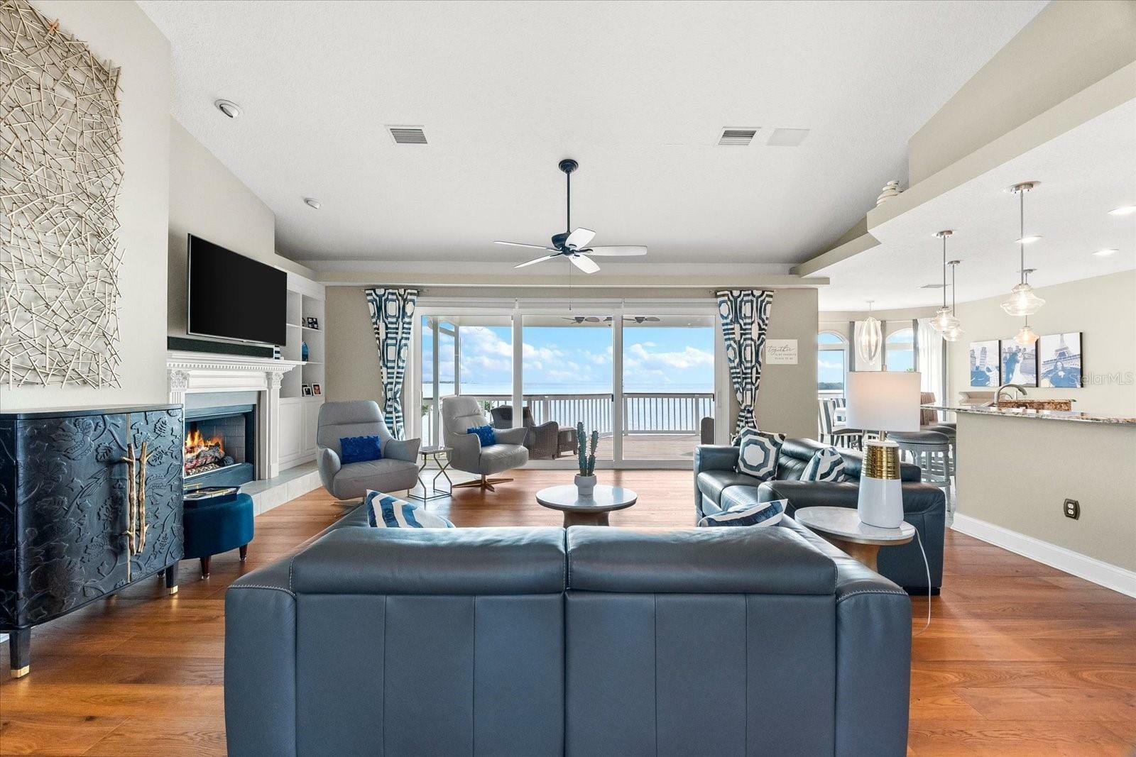 Property Photo: 2081 Pointe Alexis Drive FL 34689