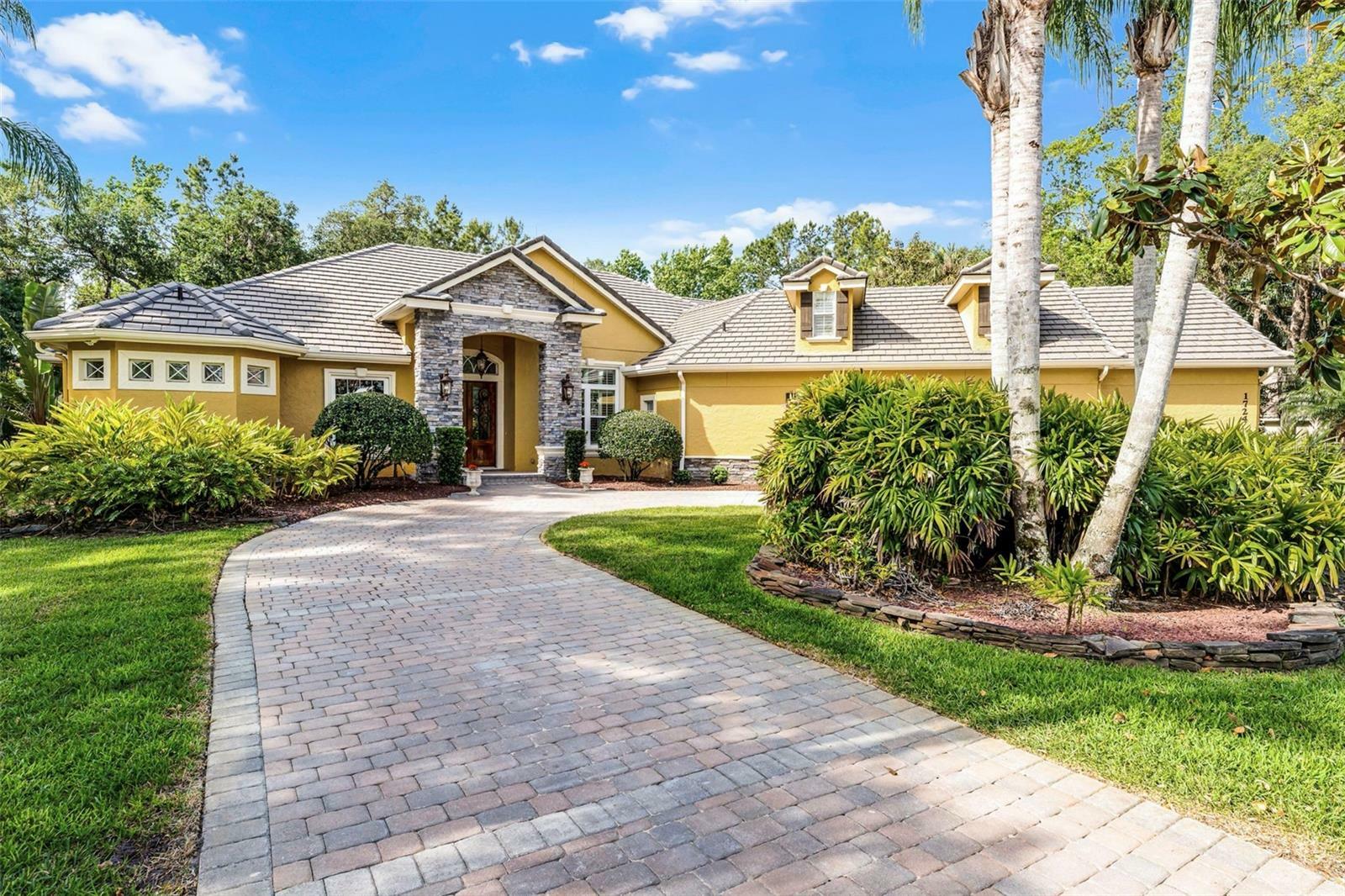 Property Photo: 1724 Cottonwood Creek Place FL 32746