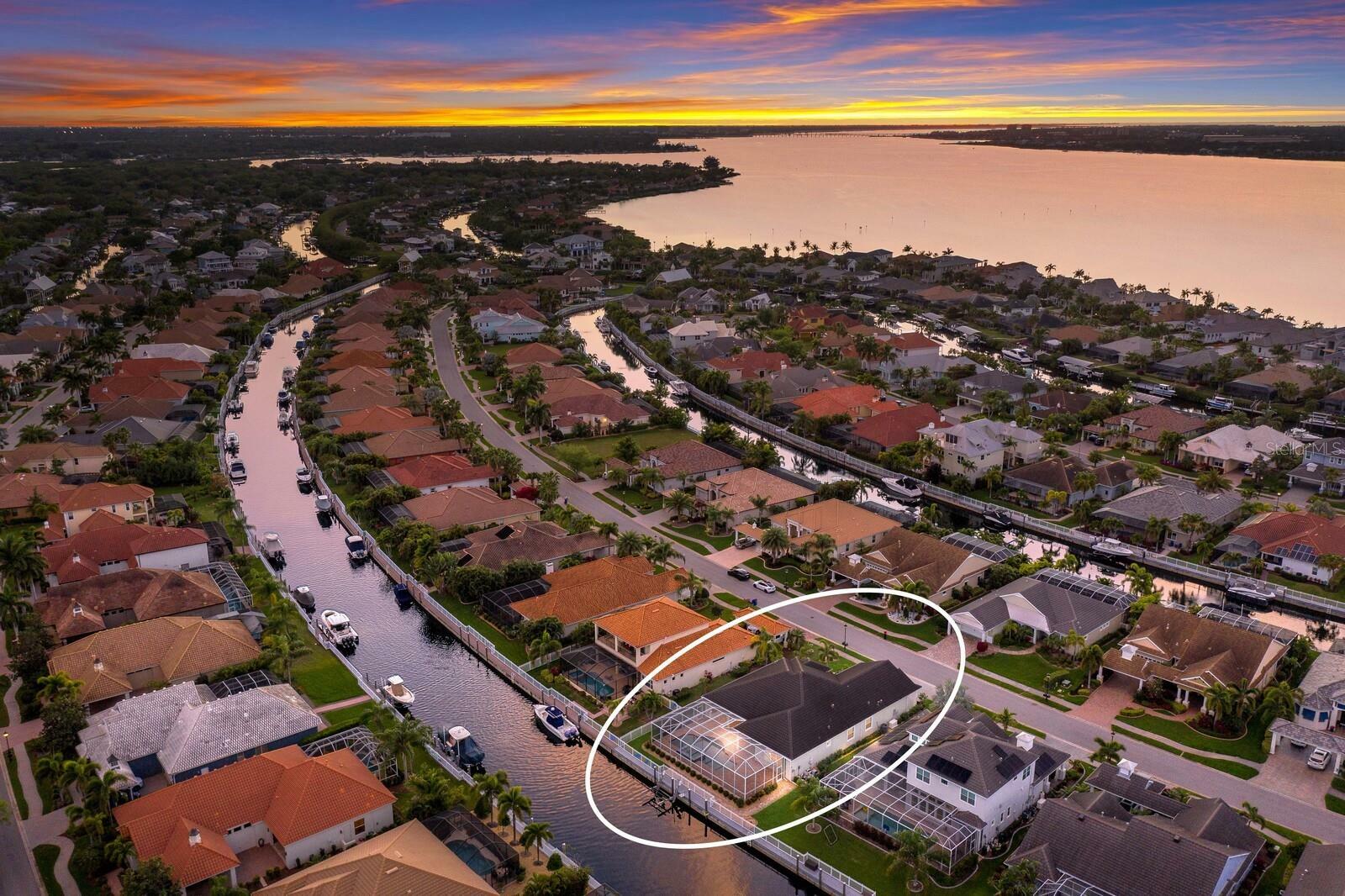 569 Mast Drive  Bradenton FL 34208 photo