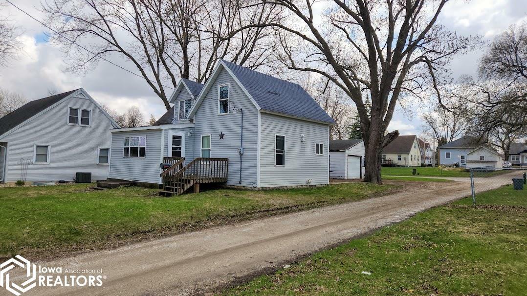 Property Photo: 221 13th Street IA 50401