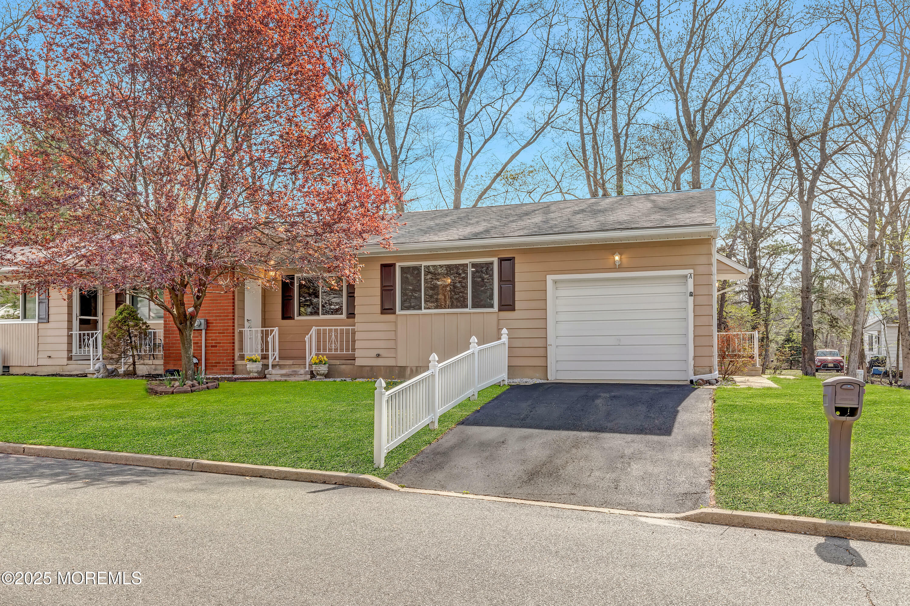 Property Photo: 7 Kentucky Way NJ 08759