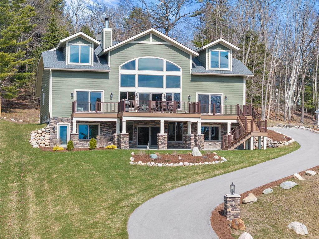 1267 Pinetree Trail  Harbor Springs MI 49740 photo