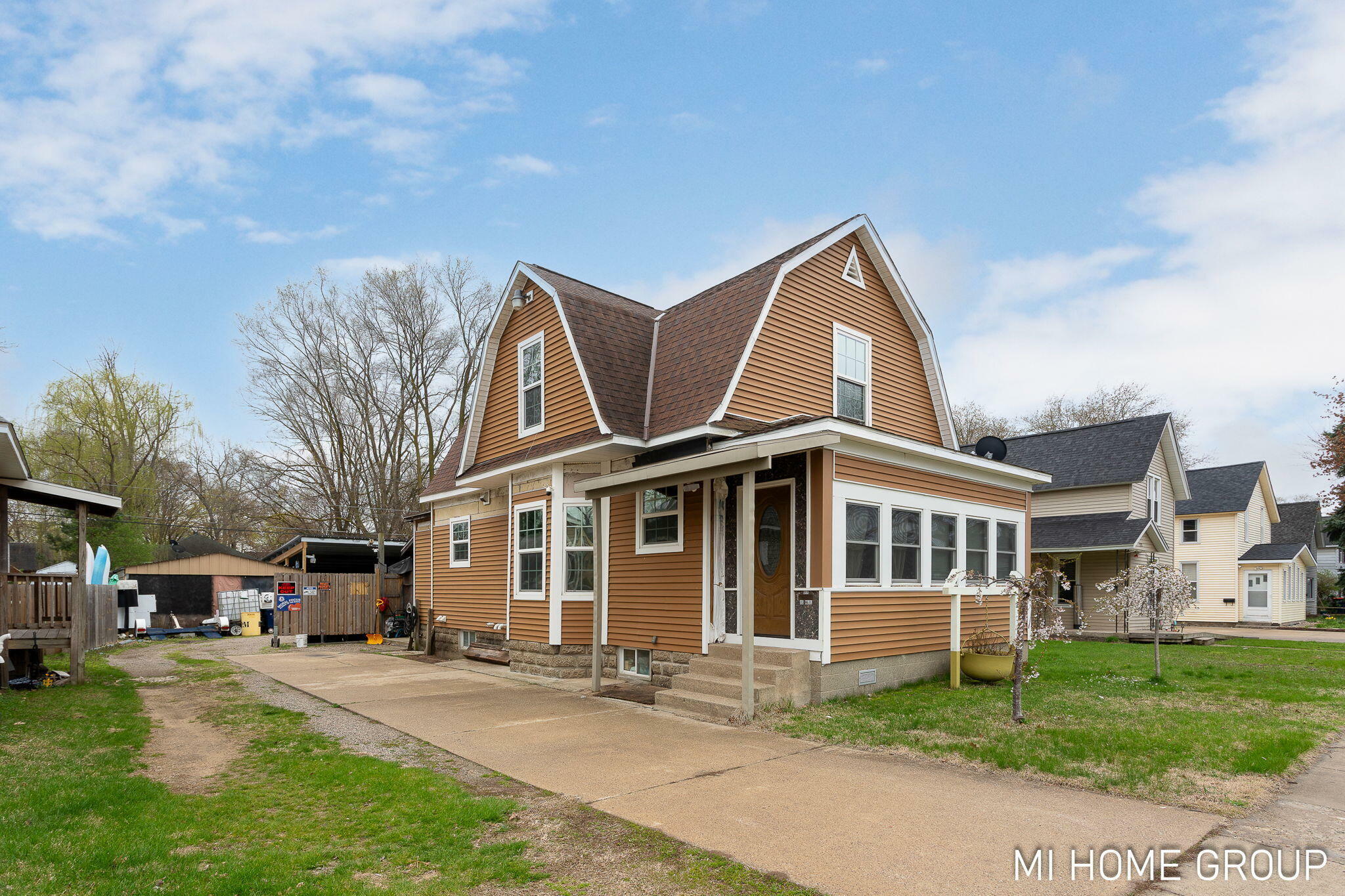 Property Photo: 316 W 13th Street MI 49423