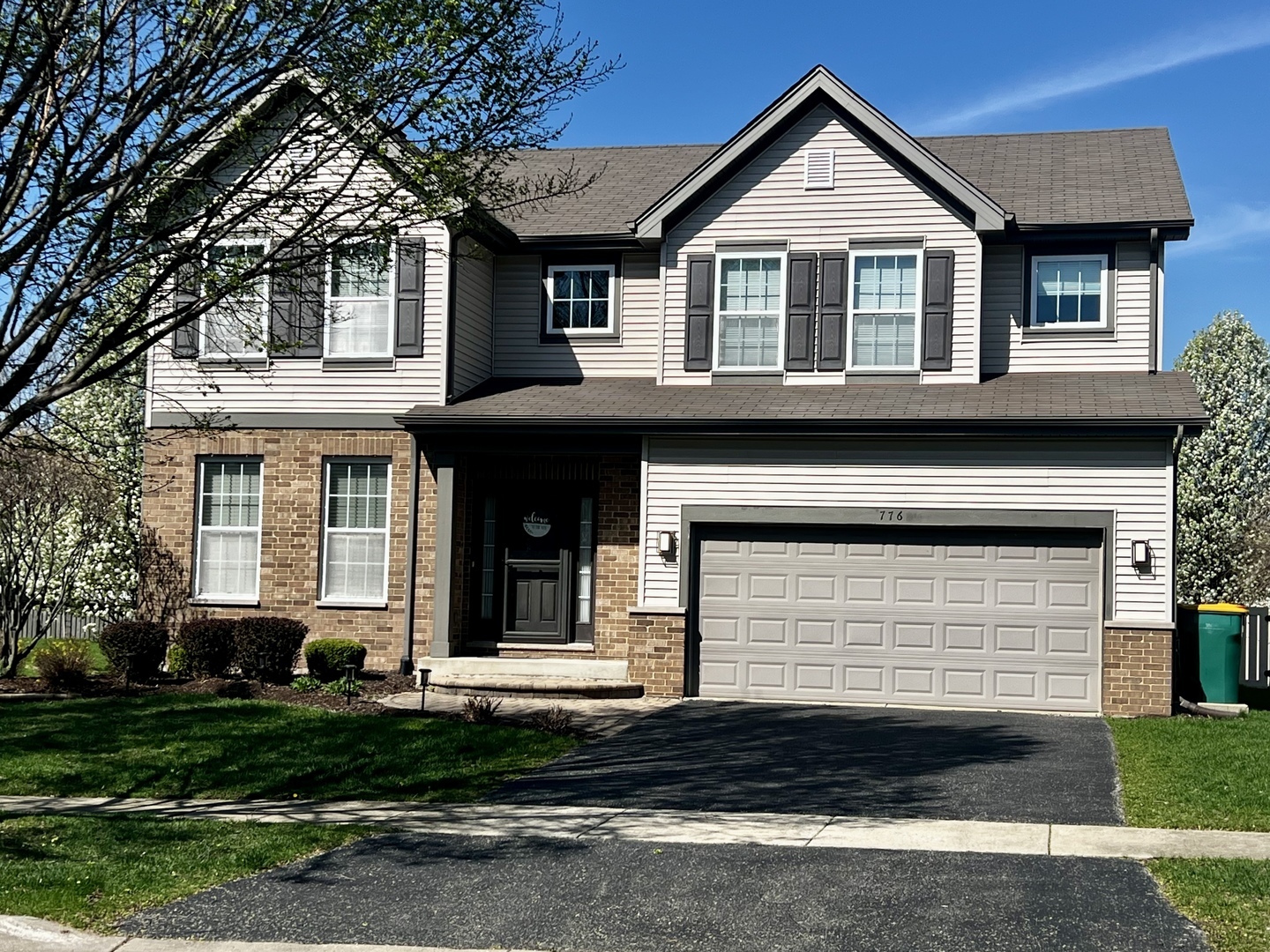 Property Photo: 776 W Mystic Lane IL 60446