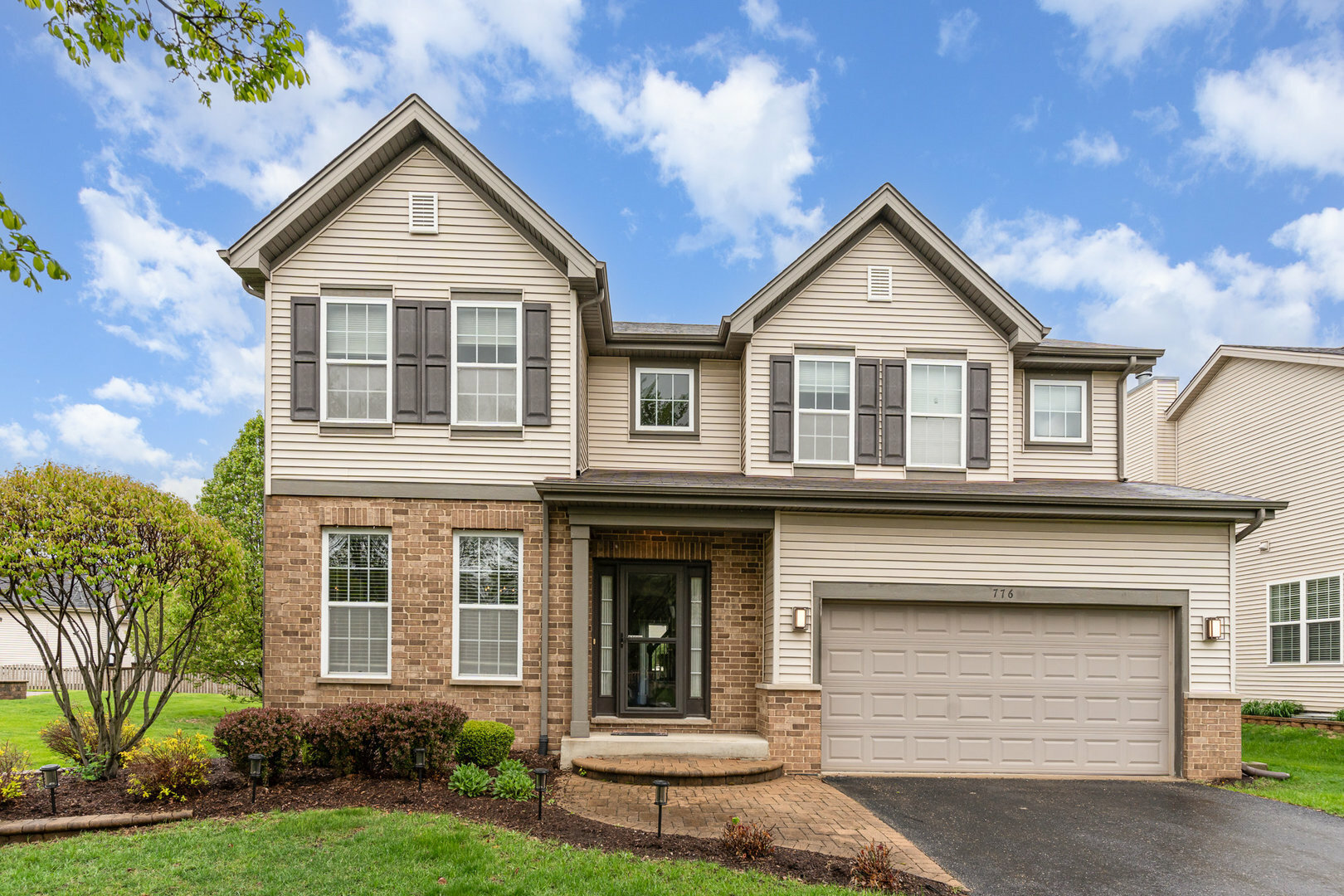 Property Photo: 776 W Mystic Lane IL 60446