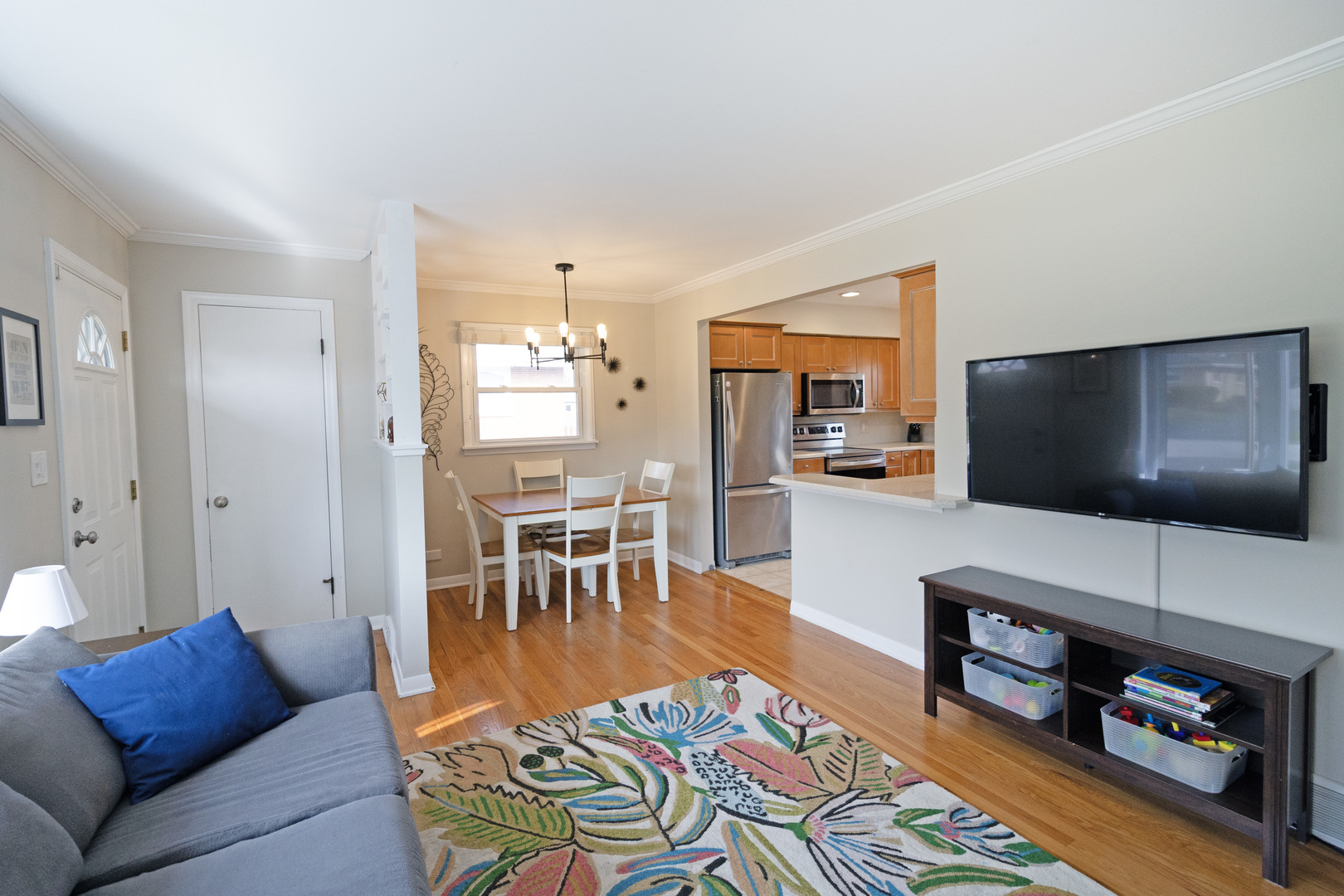 Property Photo: 10 W 55th Place IL 60559
