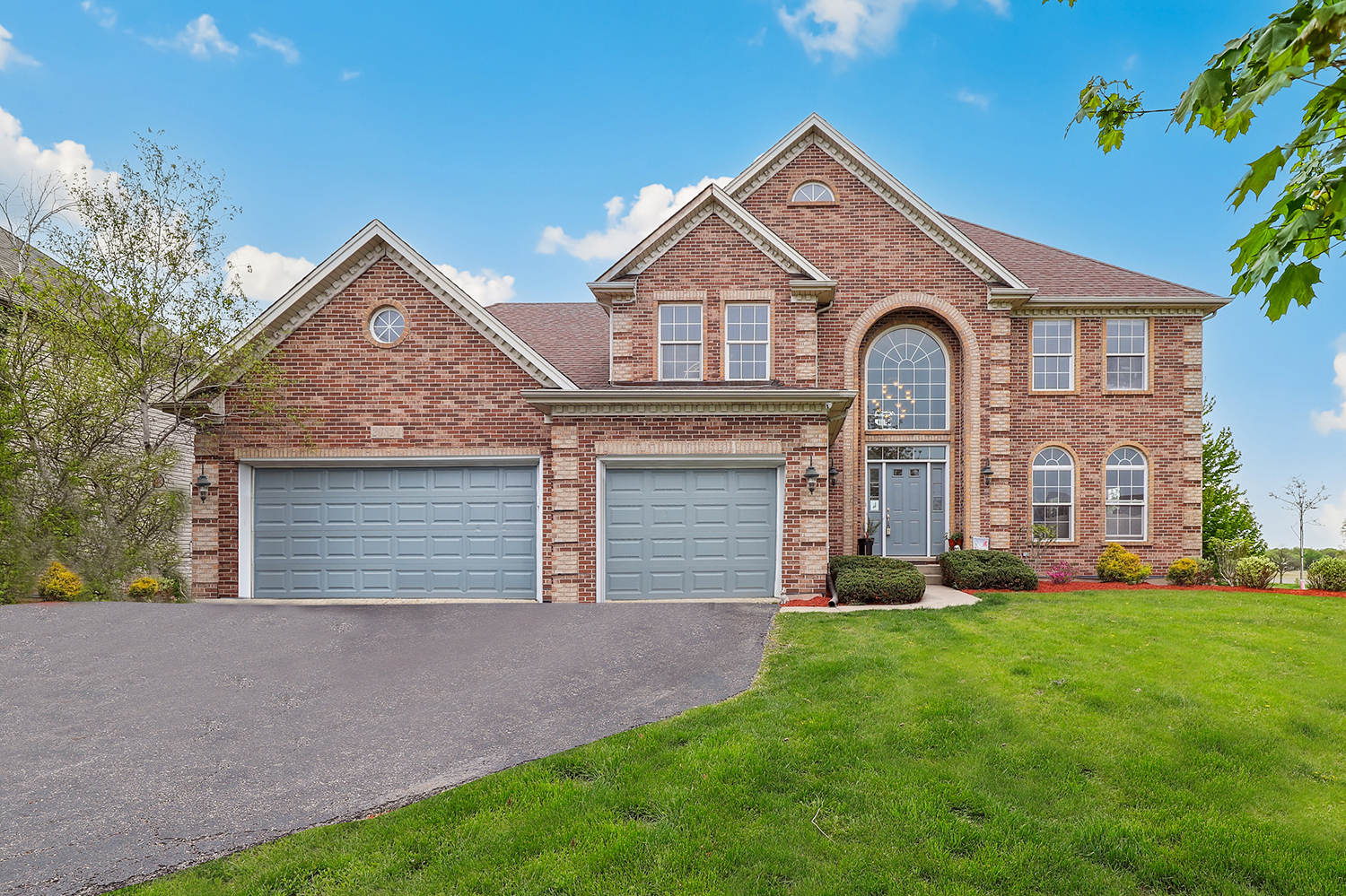 Property Photo: 26824 Ashgate Crossing IL 60585