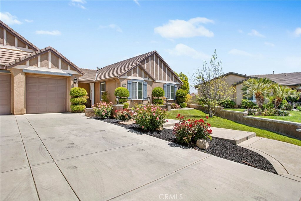 Property Photo: 20852 Silktassel Court CA 92595