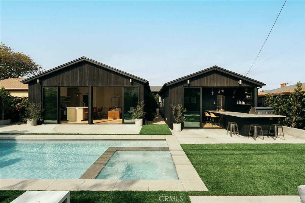 6144 W 76th Street  Los Angeles CA 90045 photo