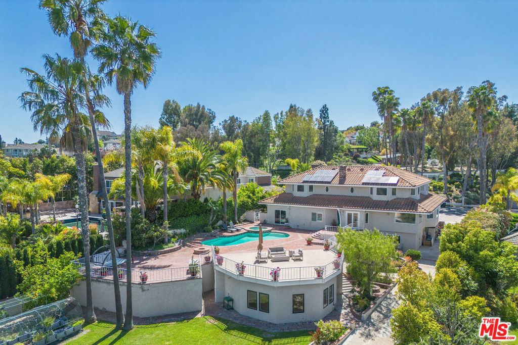 25852 Desert Trail  Laguna Hills CA 92653 photo