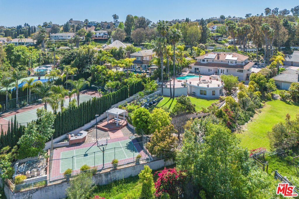 Property Photo:  25852 Desert Trail  CA 92653 