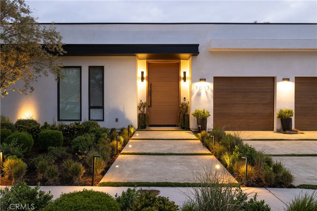 Property Photo: 1615 Anita Lane CA 92660