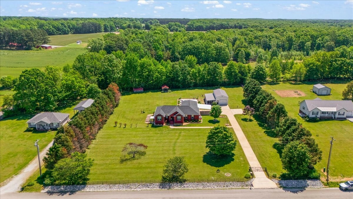 Property Photo: 6 Warner Rd TN 38464