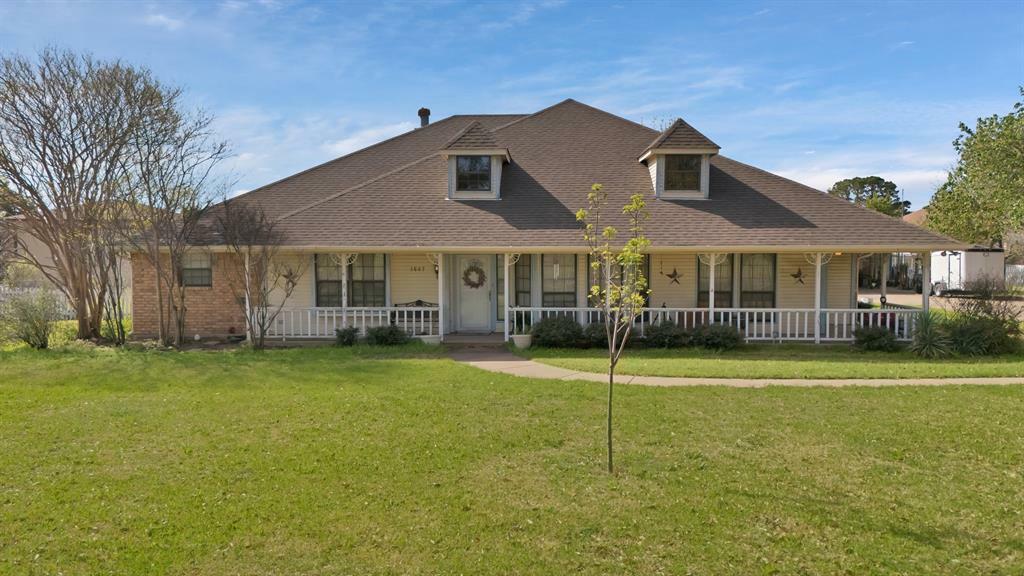 Property Photo: 1607 Ernie Lane TX 75052