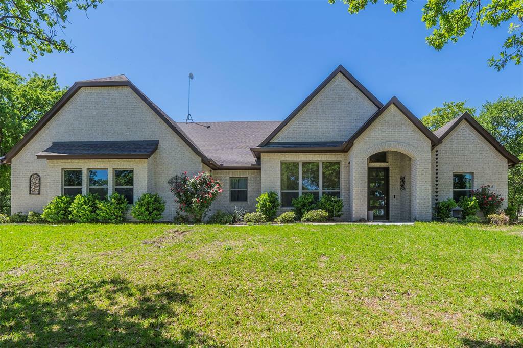 Property Photo: 2033 Antler Loop TX 76487