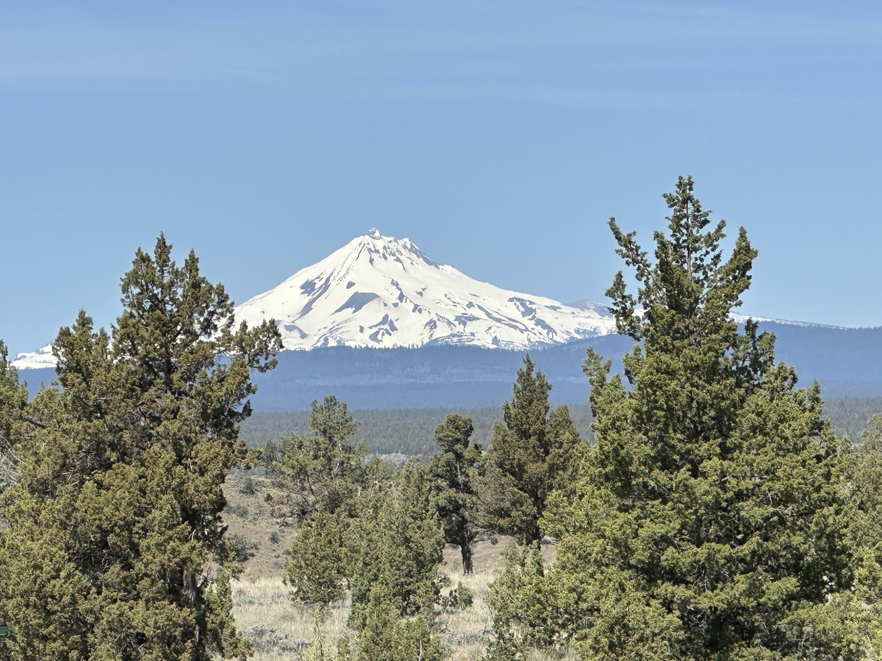 Property Photo: 9949 SW Geneva View Road OR 97760