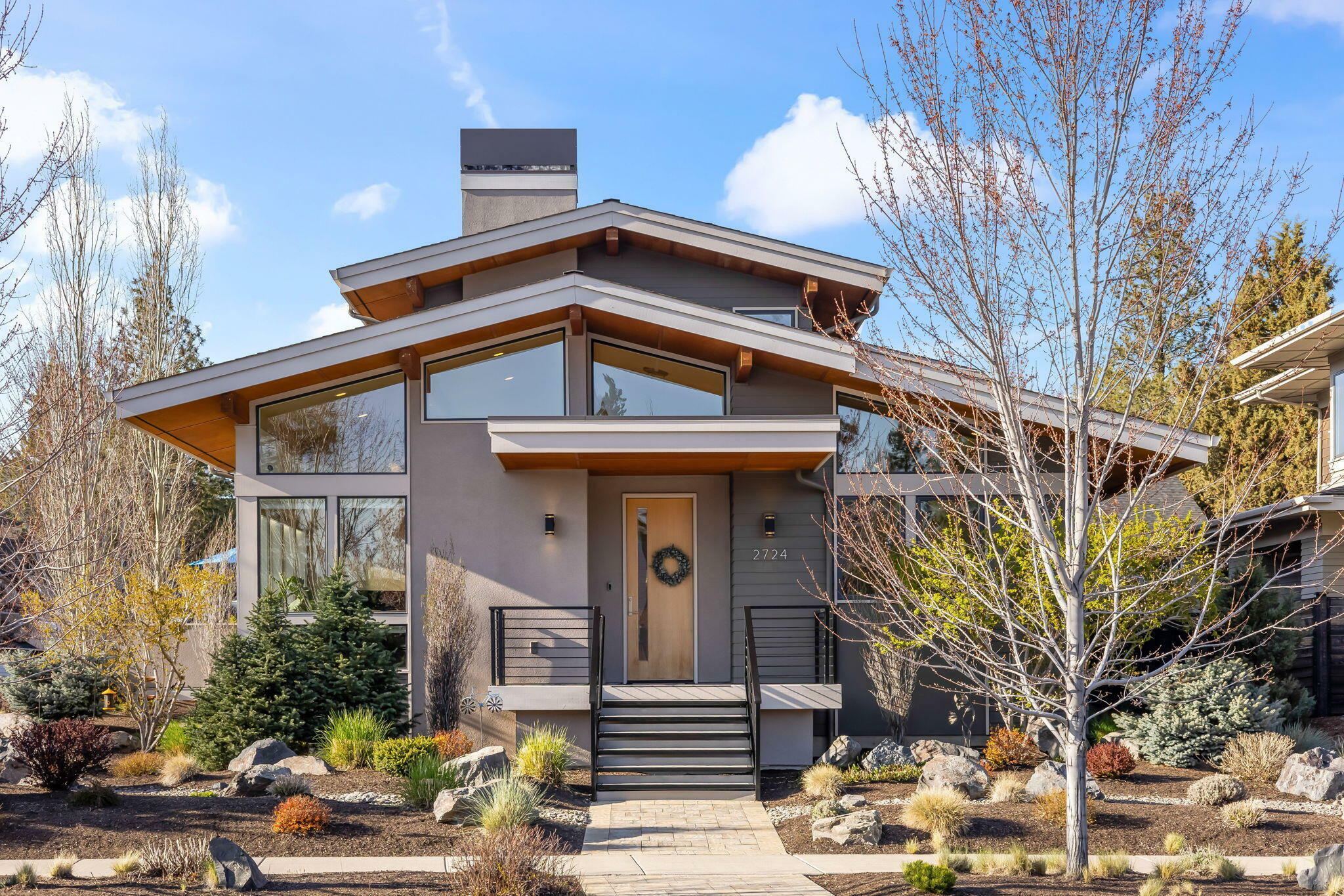 Property Photo: 2724 NW Shields Drive OR 97703
