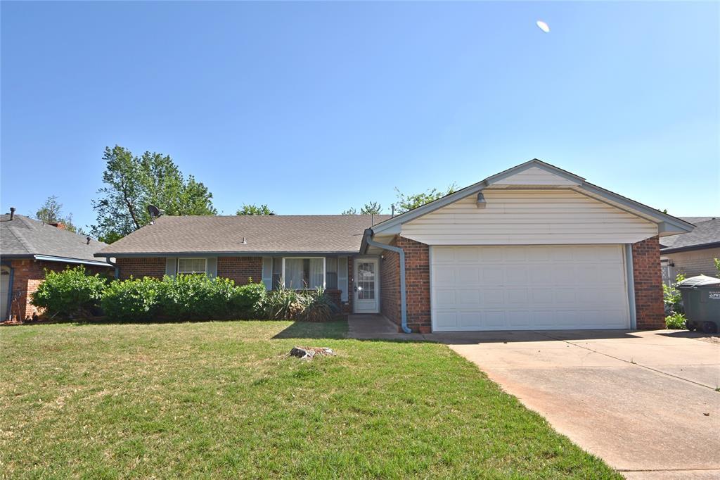 Property Photo: 512 Harward Court OK 73013