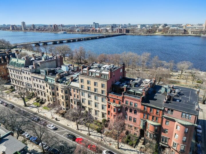 Property Photo: 412 Beacon St 6 MA 02115