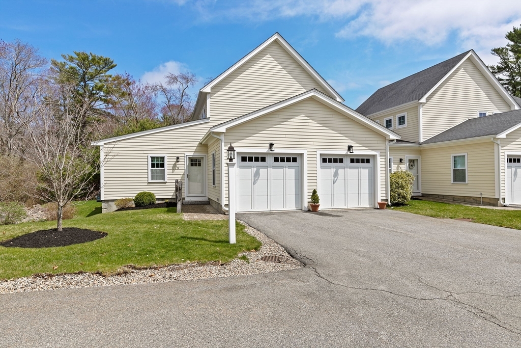 Property Photo: 590 Washington St 5 MA 02359