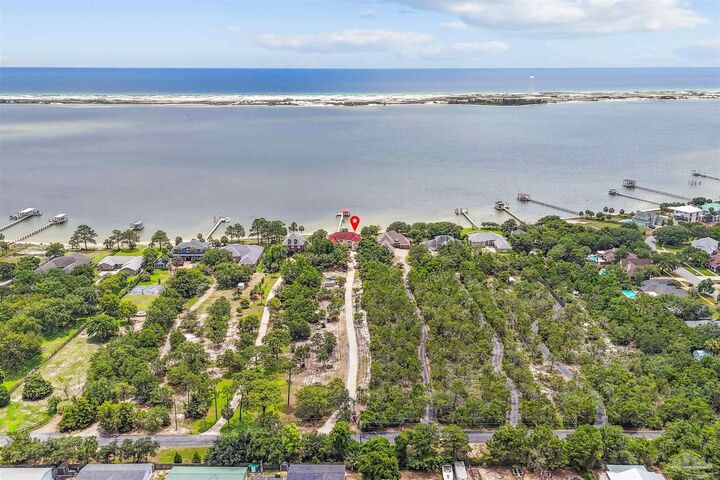 Property Photo:  709 Forest Shores Dr  FL 32569 